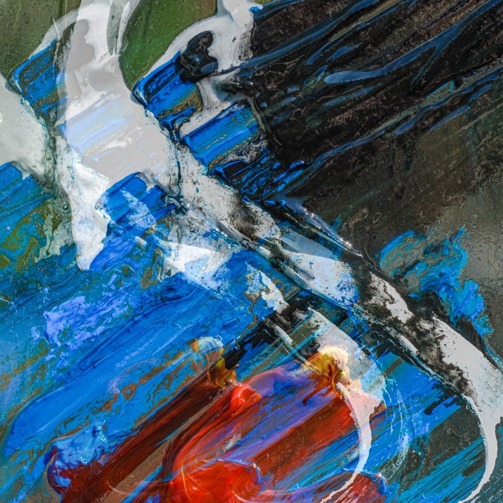 DSFF0218 Photo of abstract art piece - white, black, red and blue colours